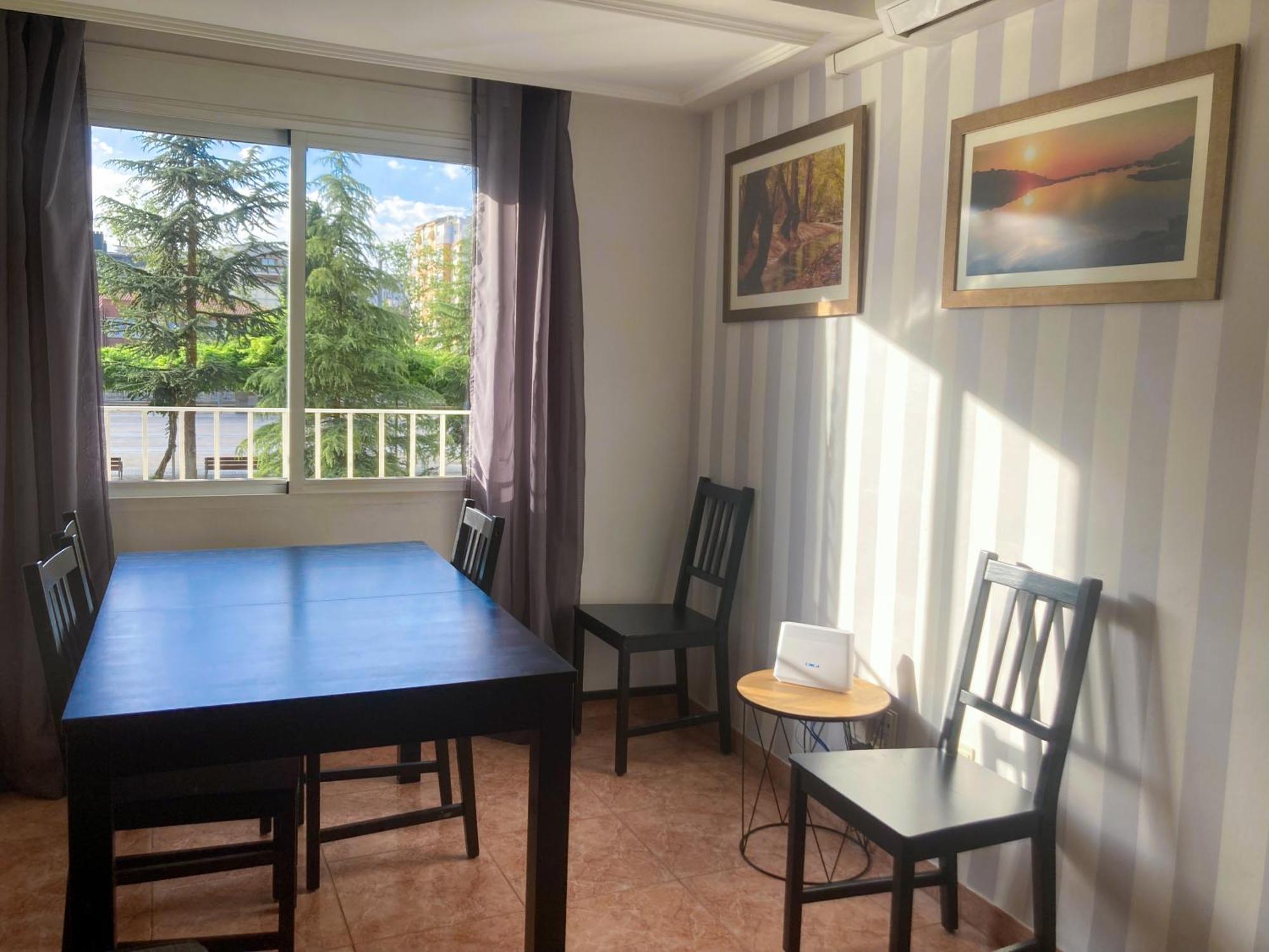 Luninoso Y Practico Apartamento En El Centro Con Amplio Parking Incluido Granada Esterno foto